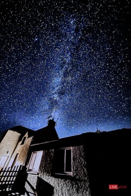 milky way on roof in achmelvich 