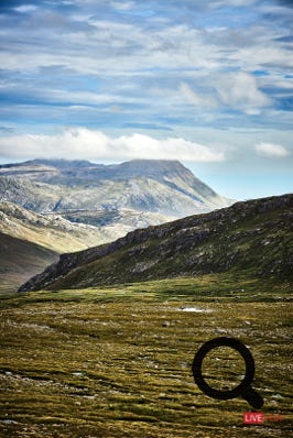 the way to quinag in assynt scotland  montain view 