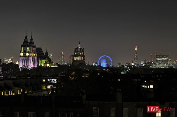 london by night 