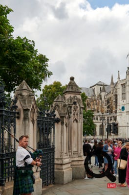  london street photo 