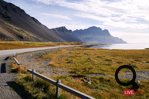 iceland road montain view