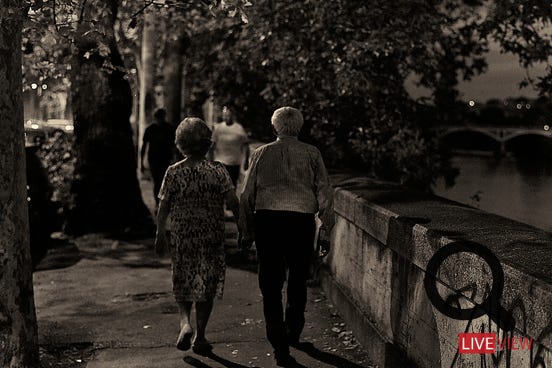  old love in lungotevere roma 