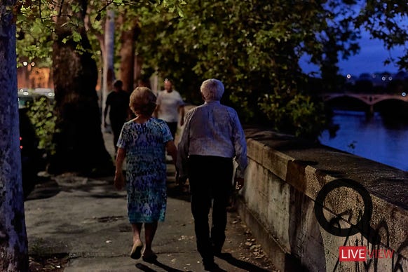   old love in lungotevere roma 