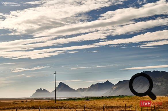 iceland road montain view