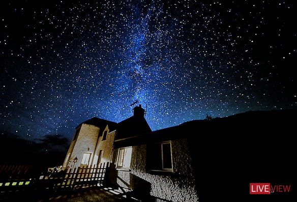 milky way on roof in achmelvich 